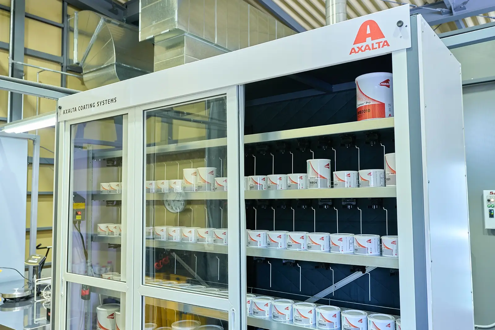 工場設備 | 株式会社原澤自動車鈑金塗装